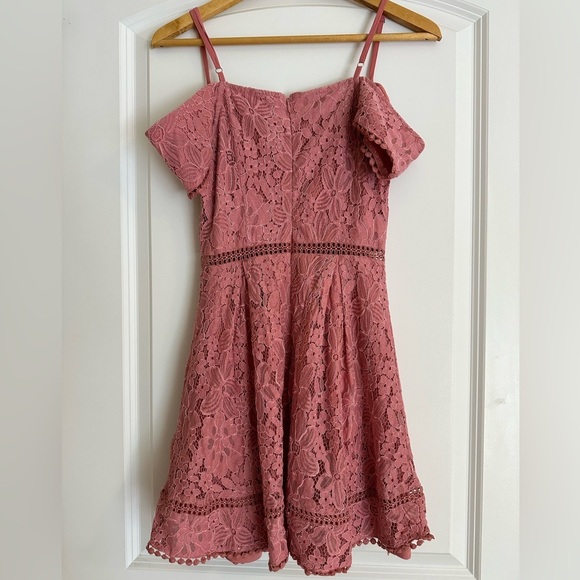 Francesca's Lace Cold Shoulder Pink Mini Dress - Picture 6 of 9